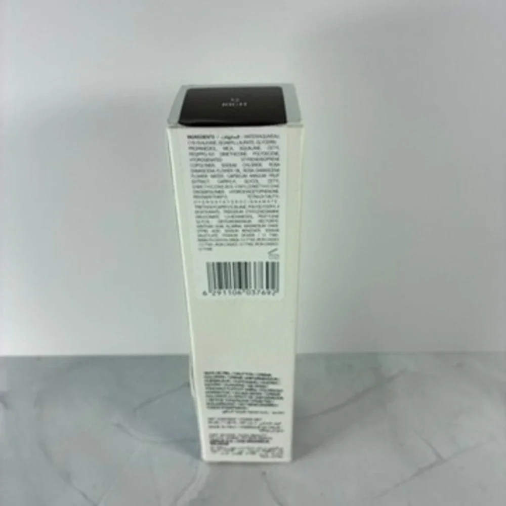 Huda Beauty GloWish Multi Dew Skin Tint 12 Rich Dewy Foundation New NIB 1.35oz